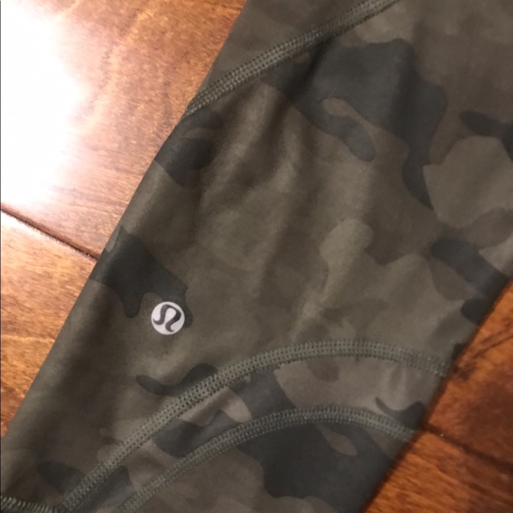 Lulu lemon green camo crop legging